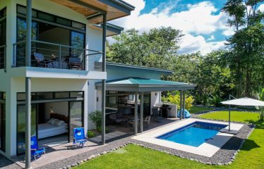 TWO FLOOR PROPERTY WITH THREE BEDROOM AND MOUNTAIN VIEWS, IN OJOCHAL – 1.58 ACRES