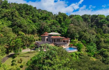 LUXURY PROPERTY WITH FOUR BEDROOM AND OCEAN FRONT VIEWS, IN SAN MARTIN – 1.52 ACRES