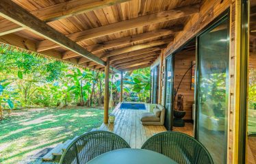 LUXURY PROPERTY WITH FOUR BEDROOM AND OCEAN FRONT VIEWS, IN SAN MARTIN – 1.52 ACRES