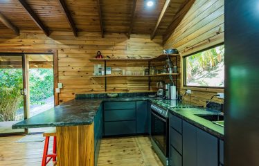 LUXURY PROPERTY WITH FOUR BEDROOM AND OCEAN FRONT VIEWS, IN SAN MARTIN – 1.52 ACRES