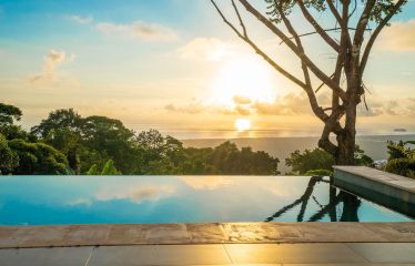 PROPERTY WITH THREE BEDROOM AND PANORAMIC OCEAN VIEWS, IN PORTALON – 3.8 ACRES