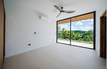 LUXURY PROPERTY WITH FOUR BEDROOMS IN A GATED COMMUNITY, IN GALLEGA NARANJITO – 3.1 ACRES