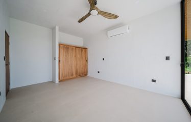 LUXURY PROPERTY WITH FOUR BEDROOMS IN A GATED COMMUNITY, IN GALLEGA NARANJITO – 3.1 ACRES