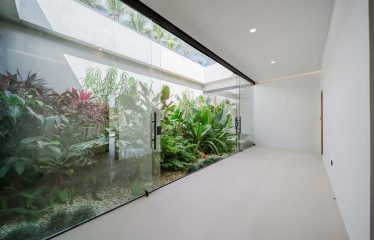 LUXURY PROPERTY WITH FOUR BEDROOMS IN A GATED COMMUNITY, IN GALLEGA NARANJITO – 3.1 ACRES