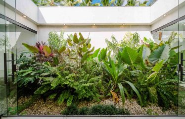 LUXURY PROPERTY WITH FOUR BEDROOMS IN A GATED COMMUNITY, IN GALLEGA NARANJITO – 3.1 ACRES