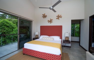 PROPERTY WITH THREE BEDROOM AND PANORAMIC OCEAN VIEWS, IN PORTALON – 3.8 ACRES