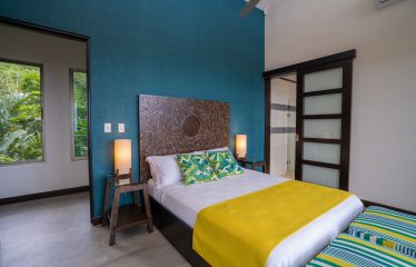 PROPERTY WITH THREE BEDROOM AND PANORAMIC OCEAN VIEWS, IN PORTALON – 3.8 ACRES