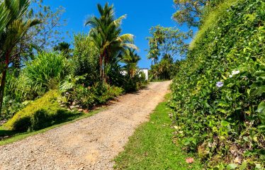 LUXURY PROPERTY WITH THREE BEDROOM AND OCEAN VIEWS, IN PLATANILLO – 5.67 ACRES