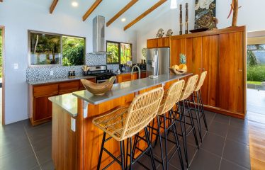 LUXURY PROPERTY WITH THREE BEDROOM AND OCEAN VIEWS, IN PLATANILLO – 5.67 ACRES