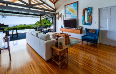LUXURY PROPERTY WITH THREE BEDROOM AND OCEAN VIEWS, IN PLATANILLO – 5.67 ACRES