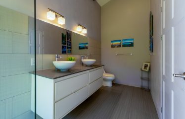 LUXURY PROPERTY WITH THREE BEDROOM AND OCEAN VIEWS, IN PLATANILLO – 5.67 ACRES