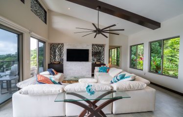 PROPERTY WITH THREE BEDROOM AND PANORAMIC OCEAN VIEWS, IN PORTALON – 3.8 ACRES