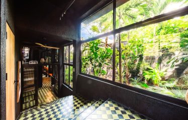 CASA JAVA PROPERTY WITH EIGHT BEDROOM WITH OCEAN VIEWS, IN MANUEL ANTONIO – 0.20 ACRES