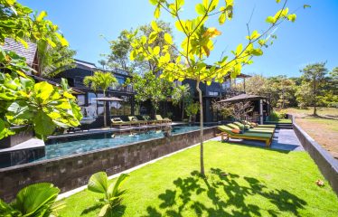 CASA JAVA PROPERTY WITH EIGHT BEDROOM WITH OCEAN VIEWS, IN MANUEL ANTONIO – 0.20 ACRES