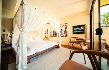 CASA JAVA PROPERTY WITH EIGHT BEDROOM WITH OCEAN VIEWS, IN MANUEL ANTONIO – 0.20 ACRES