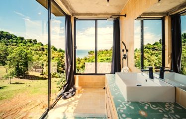 CASA JAVA PROPERTY WITH EIGHT BEDROOM WITH OCEAN VIEWS, IN MANUEL ANTONIO – 0.20 ACRES