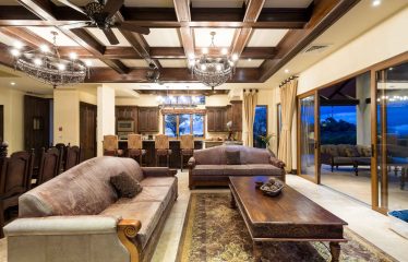 PROPERTY WITH TWELVE BEDROOMS IN A GATED COMMUNITY IN QUEPOS – 1.51 ACRES