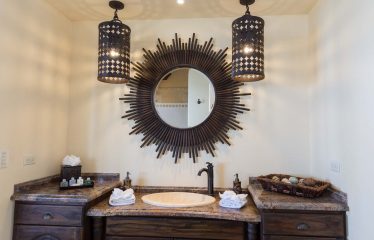 PROPERTY WITH TWELVE BEDROOMS IN A GATED COMMUNITY IN QUEPOS – 1.51 ACRES