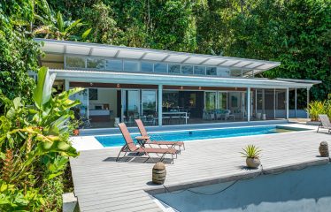 LUXURY PROPERTY WITH TWO BEDROOMS AND OCEAN VIEWS, IN UVITA – 3.64 ACRES