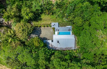 LUXURY PROPERTY WITH TWO BEDROOMS AND OCEAN VIEWS, IN UVITA – 3.64 ACRES