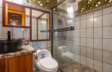 CASA VISTA HARMONIA PROPERTY WITH TWO BEDROOMS AND OCEAN VIEWS FRONT, IN PLAYA HERMOSA – 1.23 ACRES