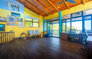 CASA VISTA HARMONIA PROPERTY WITH TWO BEDROOMS AND OCEAN VIEWS FRONT, IN PLAYA HERMOSA – 1.23 ACRES