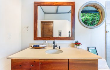 LUXURY PROPERTY WITH TWO BEDROOMS AND OCEAN VIEWS, IN UVITA – 3.64 ACRES