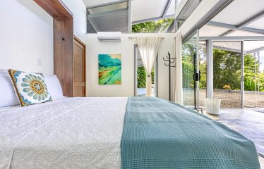 LUXURY PROPERTY WITH TWO BEDROOMS AND OCEAN VIEWS, IN UVITA – 3.64 ACRES