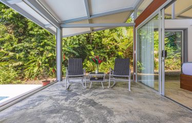 LUXURY PROPERTY WITH TWO BEDROOMS AND OCEAN VIEWS, IN UVITA – 3.64 ACRES