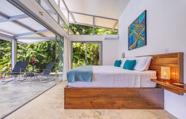 LUXURY PROPERTY WITH TWO BEDROOMS AND OCEAN VIEWS, IN UVITA – 3.64 ACRES