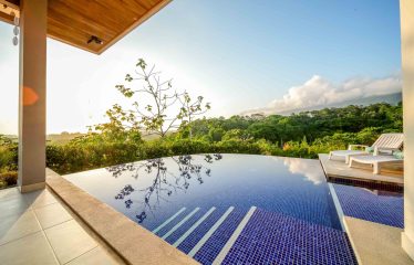 PROPERTY WITH SIX BEDROOMS AND GUEST HOUSE, IN OJOCHAL – 2.96 ACRES