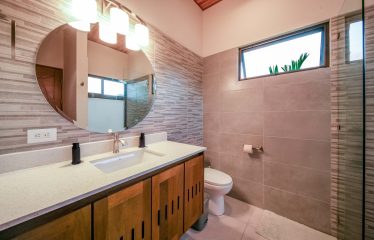 PROPERTY WITH SIX BEDROOMS AND GUEST HOUSE, IN OJOCHAL – 2.96 ACRES