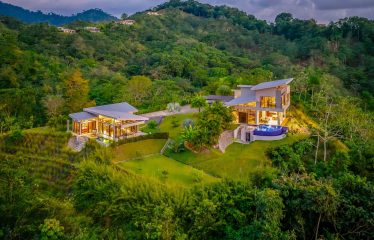 PROPERTY WITH SIX BEDROOMS AND GUEST HOUSE, IN OJOCHAL – 2.96 ACRES