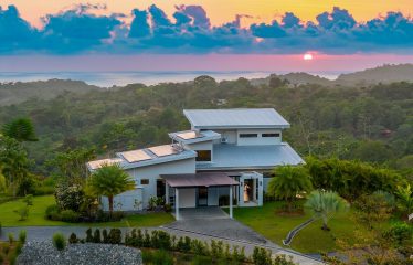 PROPERTY WITH SIX BEDROOMS AND GUEST HOUSE, IN OJOCHAL – 2.96 ACRES