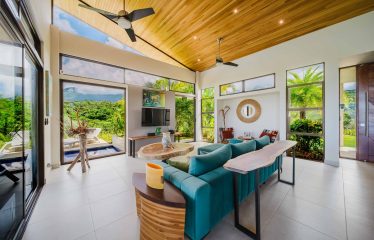 PROPERTY WITH SIX BEDROOMS AND GUEST HOUSE, IN OJOCHAL – 2.96 ACRES