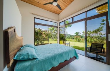 PROPERTY WITH SIX BEDROOMS AND GUEST HOUSE, IN OJOCHAL – 2.96 ACRES