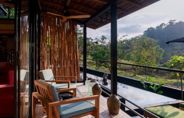 CASA JAVA PROPERTY WITH EIGHT BEDROOM WITH OCEAN VIEWS, IN MANUEL ANTONIO – 0.20 ACRES