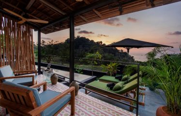 CASA JAVA PROPERTY WITH EIGHT BEDROOM WITH OCEAN VIEWS, IN MANUEL ANTONIO – 0.20 ACRES