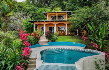 PROPERTY WITH THREE BEDROOMS AND OCEAN FRONT VIEWS, IN PUERTO NUEVO – 5.8 ACRES