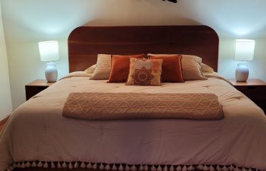 PROPERTY WITH THREE BEDROOMS AND OCEAN FRONT VIEWS, IN PUERTO NUEVO – 5.8 ACRES