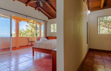 PROPERTY WITH THREE BEDROOMS AND OCEAN FRONT VIEWS, IN PUERTO NUEVO – 5.8 ACRES