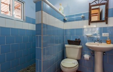 PROPERTY WITH THREE BEDROOMS AND OCEAN FRONT VIEWS, IN PUERTO NUEVO – 5.8 ACRES