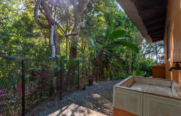 PROPERTY WITH THREE BEDROOMS AND OCEAN FRONT VIEWS, IN PUERTO NUEVO – 5.8 ACRES