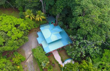 PROPERTY WITH THREE BEDROOMS AND OCEAN FRONT VIEWS, IN PUERTO NUEVO – 5.8 ACRES