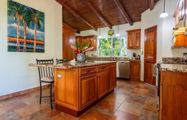 PROPERTY WITH THREE BEDROOMS AND OCEAN FRONT VIEWS, IN PUERTO NUEVO – 5.8 ACRES