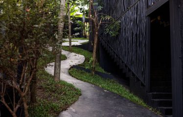 CASA JAVA PROPERTY WITH EIGHT BEDROOM WITH OCEAN VIEWS, IN MANUEL ANTONIO – 0.20 ACRES