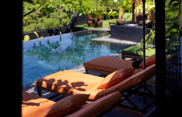 CASA JAVA PROPERTY WITH EIGHT BEDROOM WITH OCEAN VIEWS, IN MANUEL ANTONIO – 0.20 ACRES