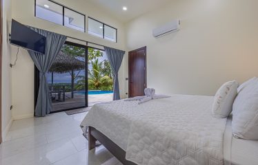 LUXURY PROPERTY WITH SIX BEDROOMS, NEAR TO THE TOWN – 1.23 ACRES