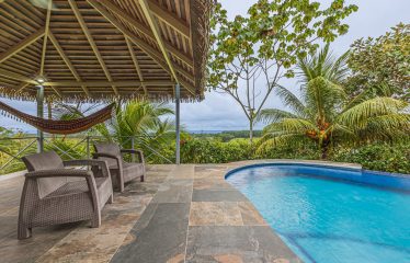 LUXURY PROPERTY WITH SIX BEDROOMS, NEAR TO THE TOWN – 1.23 ACRES