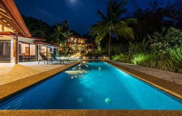 LUXURY PROPERTY WITH FIVE BEDROOMS, IN PLAYA HERMOSA – 2.07 ACRES